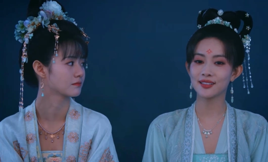 Королевские слухи / Время притворяться 21 серия