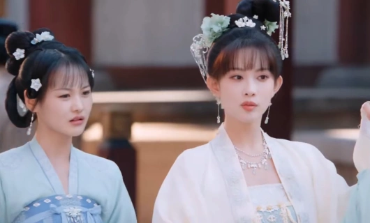 Королевские слухи / Время притворяться 7 серия