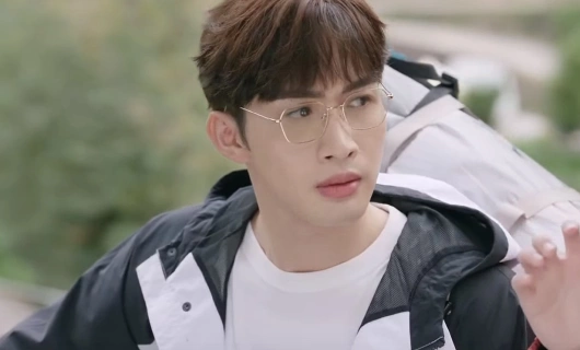 Роман в маленьком лесу 6 серия