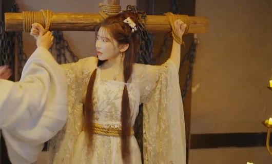 Тайный страж с красными рукавами 17 серия