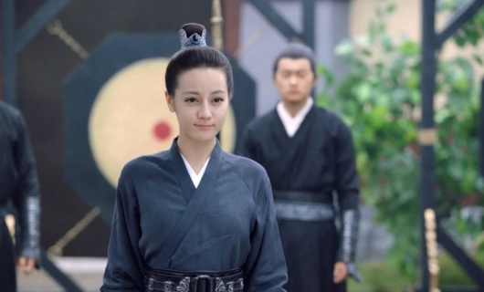 Три жизни, три мира: Личный дневник 12 серия