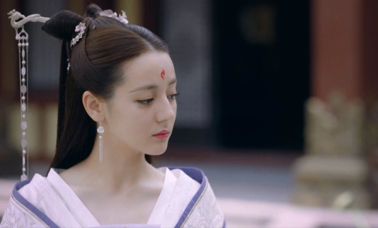 Три жизни, три мира: Личный дневник 19 серия