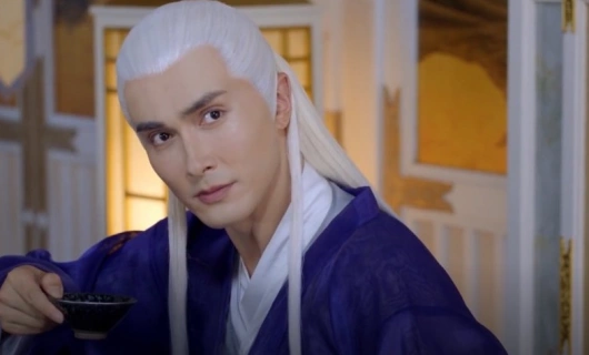 Три жизни, три мира: Личный дневник 8 серия