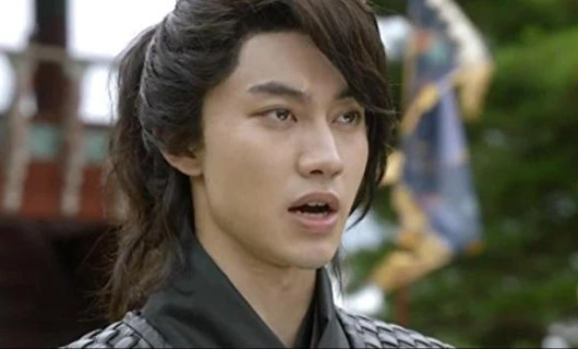 Любовь в лунном свете / Свет луны, очерченный облаком 6 серия