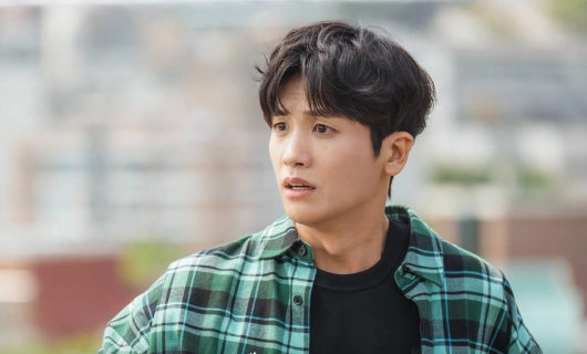 Доктор в кризисе 1 серия «У меня нет друзей»