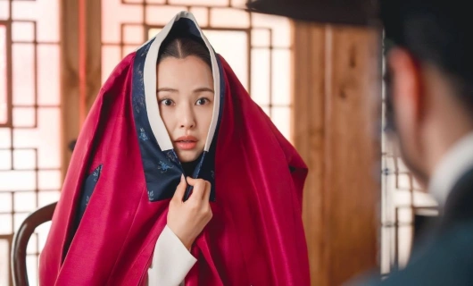 Цветок, что распускается по ночам 1 серия «Между главным героем и второстепенным персонажем»