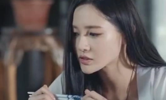 Безумная королева 4 серия