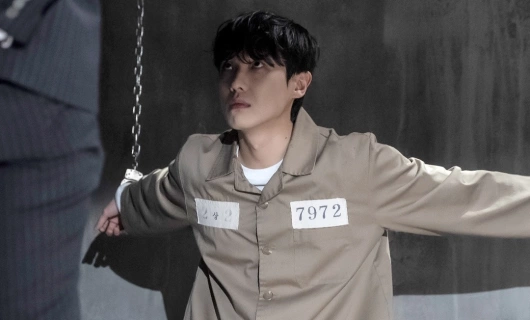 Сбежавшая семёрка 2 сезон 15 серия «Разве я не похож на обезьяну из зоопарка?»