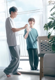 Постер дорамы «Жизнь с ним»