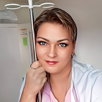 Наташа Власова