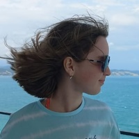 Аня Иванова