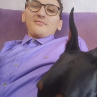 Влад Неязов